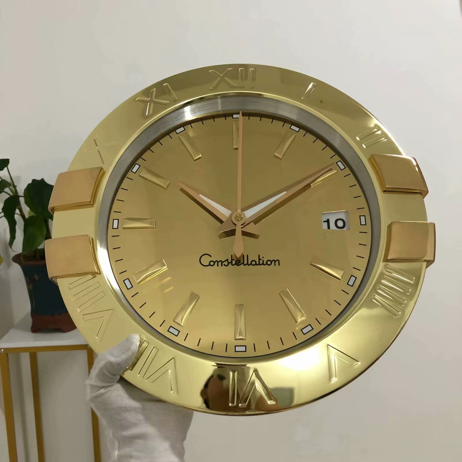 Ome Consstellation Battery Wall Clock coated Gold